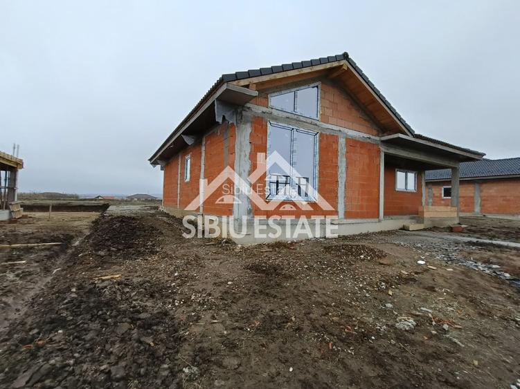 Casă individuală , parter, ansamblu rezidențial modern – Șura Mica - 3