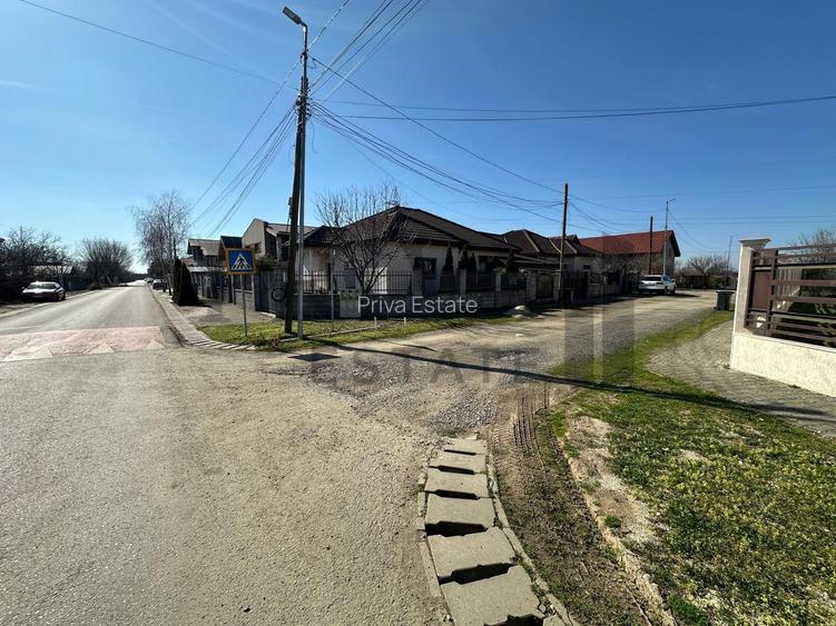 Teren intravilan, 600 mp, fs 16 m, cental Dumbrăvița - 13