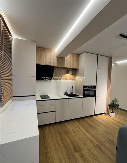 Apartament 2 camere balcon si parcare zona Strand - 8