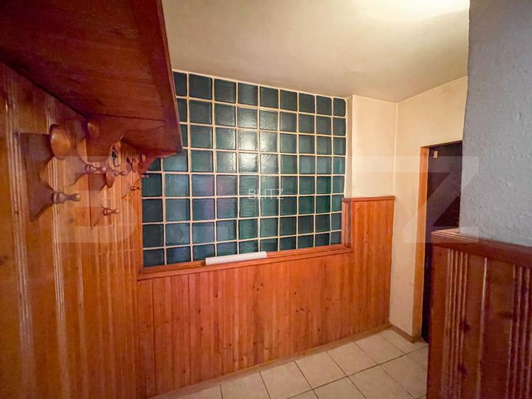 Apartament de 3 camere decomandat, 75 mp, 2 băi, 2 balcoane, etaj intermediar. - 20