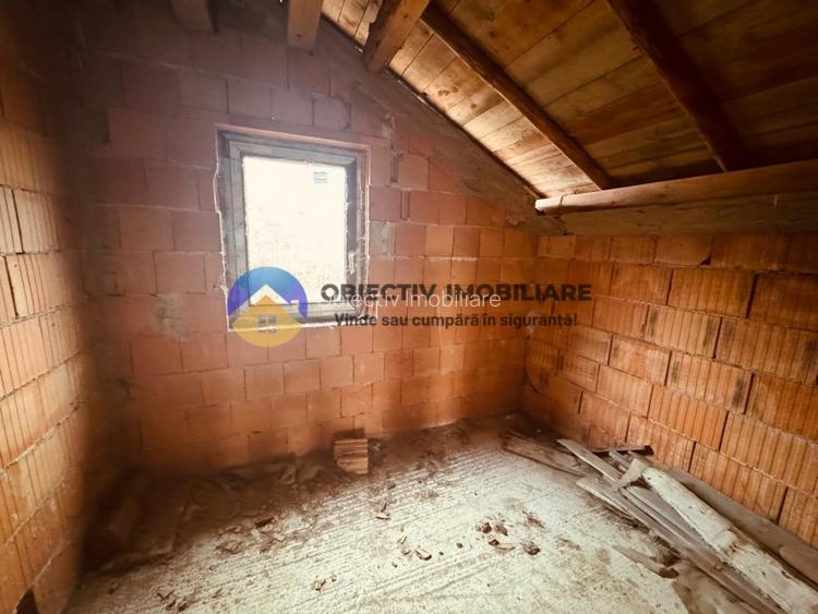 Vila la rosu  + teren 500 mp de vanzare – Zona Fermelor - 7