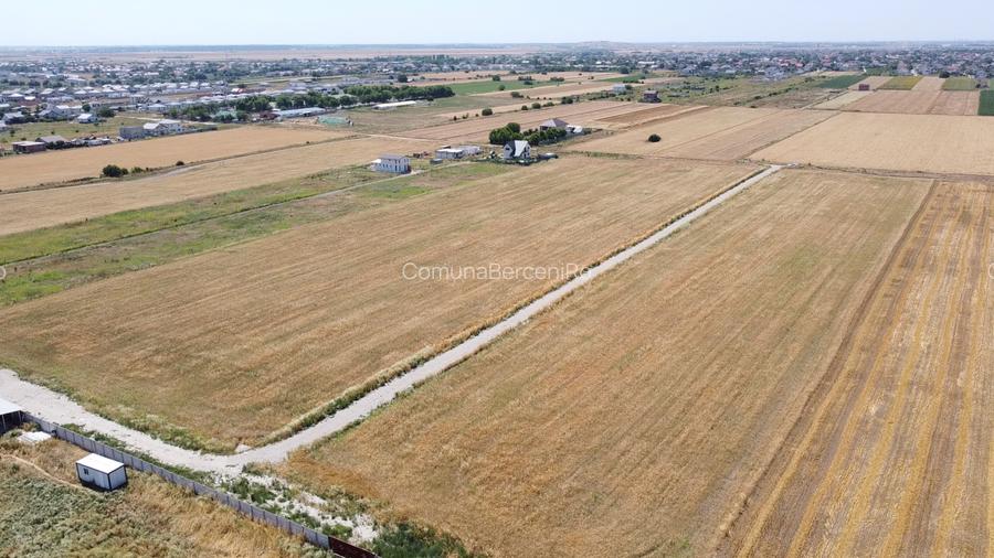Loturi Intravilan In Rate - Berceni | utilitati: curent - gaz | #EG34 - 7
