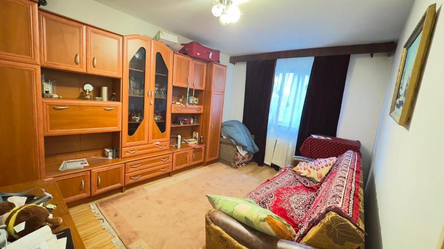 Apartament 3 camere decomandat Zona Noua, Brașov