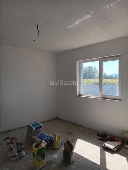 Vila P+M su=130mp Teren=500mp Opriseni com Tutora 20km de Iasi- Podu Ros - 8