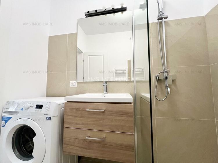 SUPERB / GRADINA GENEROASA / LOC PARCARE - 20