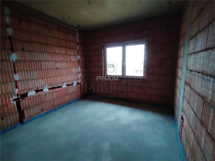 Comision 0 - Duplex despartit prin baie - teren 380 mp - toate utilitatile - 10