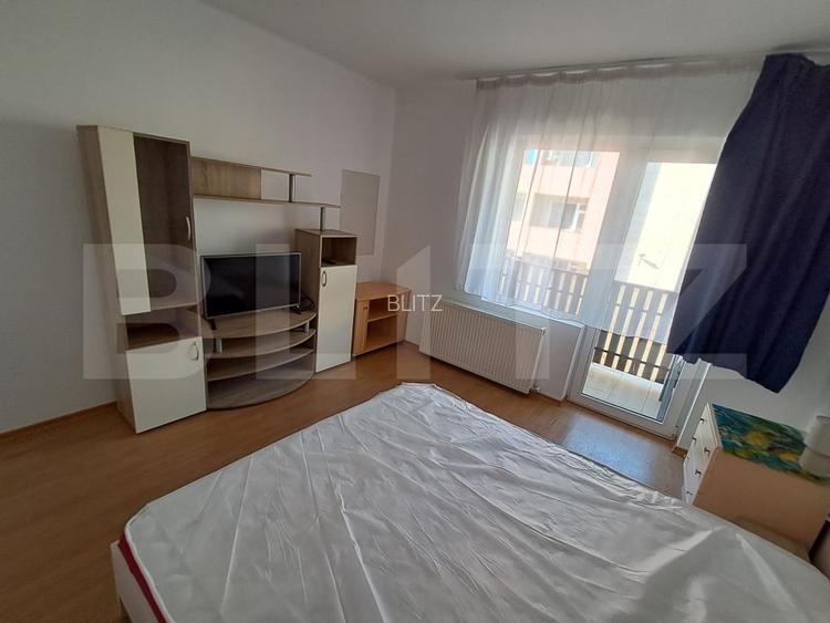 Apartament semidecomandat complet mobilat si utilat, parcare inclusa, zona Terra - 4