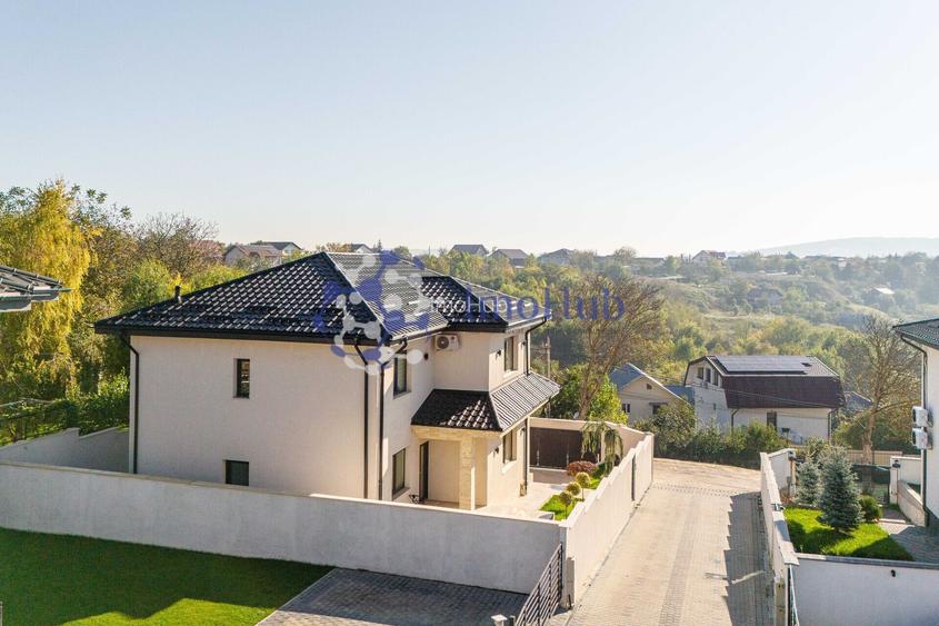 Casa exclusivista, Breazu, 244,4 mp, intabulata, toate utilitatile! - 33