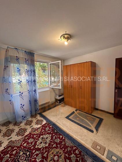 Apartament 2 camere de vanzare, situat in zona Tomis II - 2