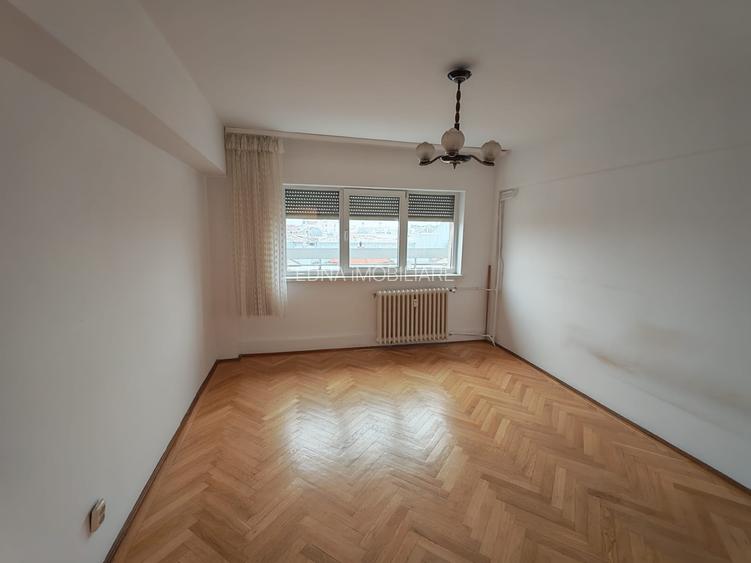 Universitate bloc nou 5 camere cu vedere superba - 5