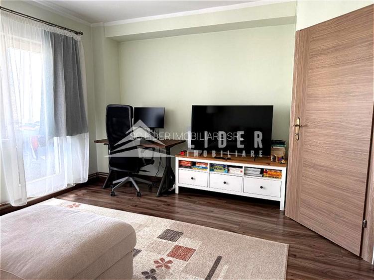 Apartament  de vanzare cu 2 camere  decomandat  confort sporit zona BRD Marasti - 2
