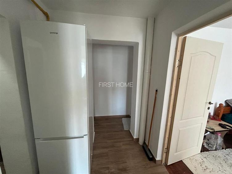 Garsoniera de vanzare etaj 3, zona Ceasul Rau - 5