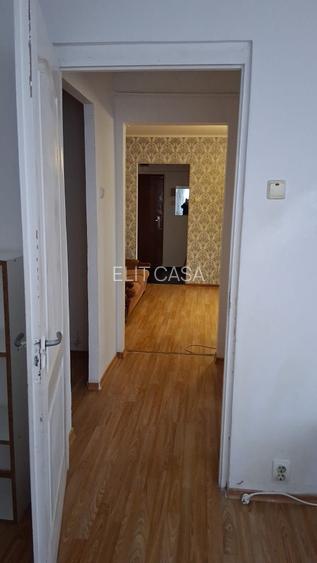 Apartament cu 2 camere, zona Podu Ros - 6