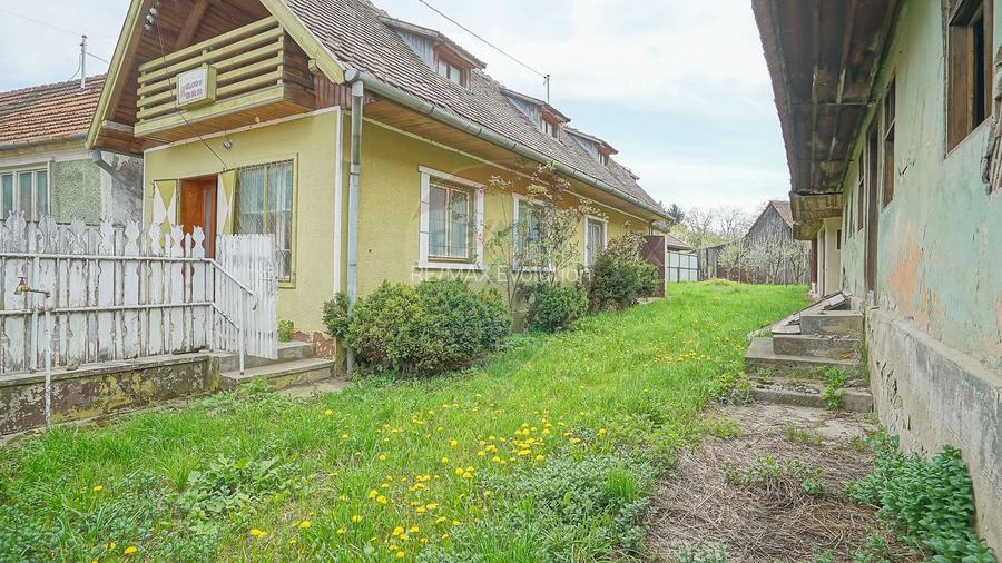 Casă / Vilă cu 4 camere de vânzare - 5