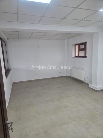 Spatiu 106 mp -ideal cabinete / birouri -compartimentat -- Calea Severinului  - 3