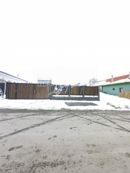 Teren intravilan 769 mp cu priveliste catre munti si padure  - 8