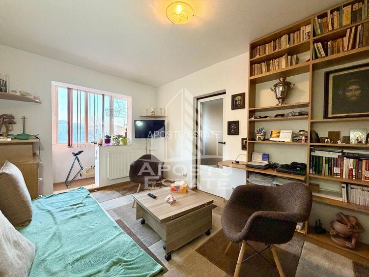 Apartament cu 2 camere, etaj intermediar, zona Dacia - 3