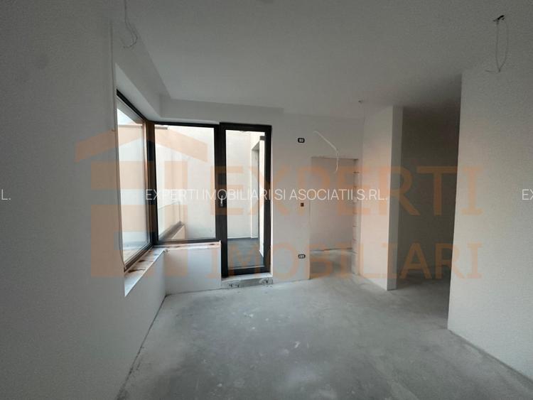 Vila deosebita de vanzare! - zona Mamaia Nord, pe malul lacului - 3