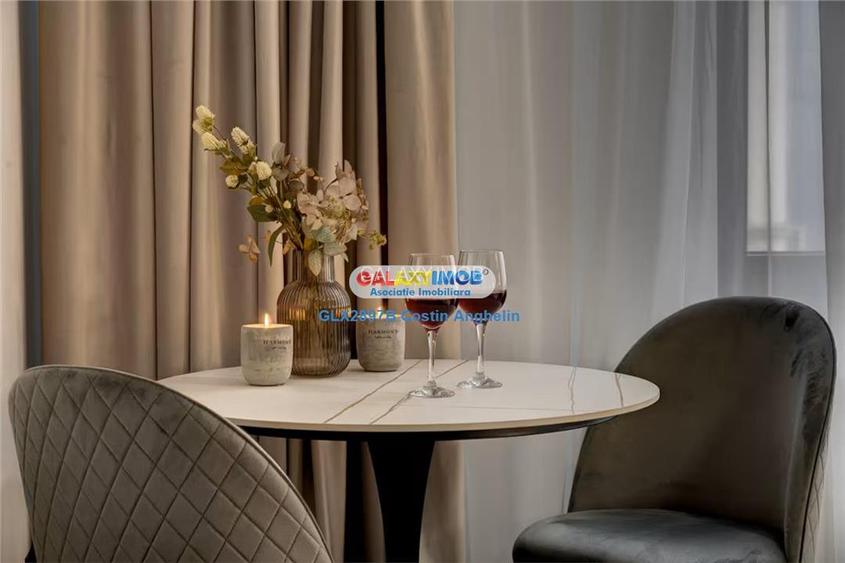 L-Heritage Collection: City View (Regim Hotelier) - Romana - 8