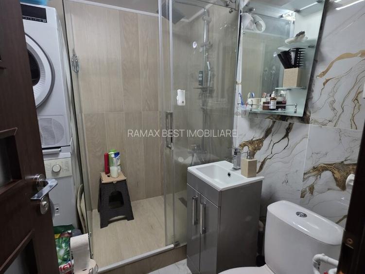 ramnicu valcea-2 camere-bloc 1982 - 6