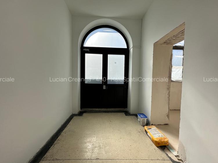 Spatiu parter, sursa apa in el, 13mp, centru, Cuza Voda - 11