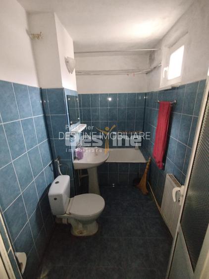 Grasoniera 42 mp strada Rozelor in spate la OMV 38.000€ - 6