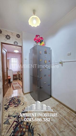 Apartament cu 3 camere, etaj 4, NEMOBILAT, zona CENTRU; - 3