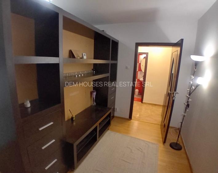 Garsoniera cu CENTRALA TERMICA PROPRIE in bloc monolit stradal pe Calea Calarasi - 4