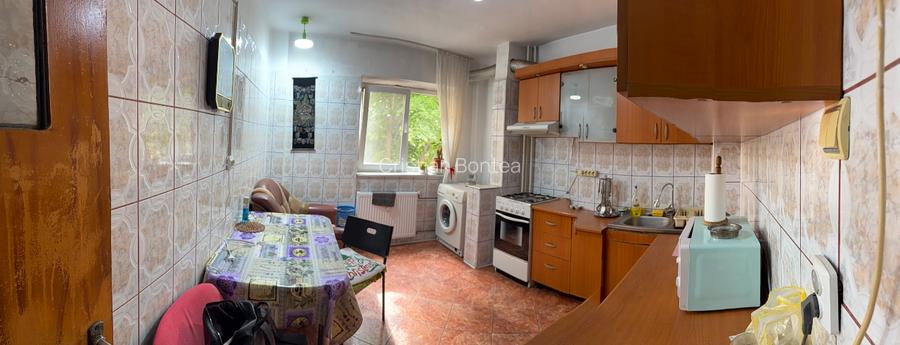 Vand apartament decomandat 2 camere - 2