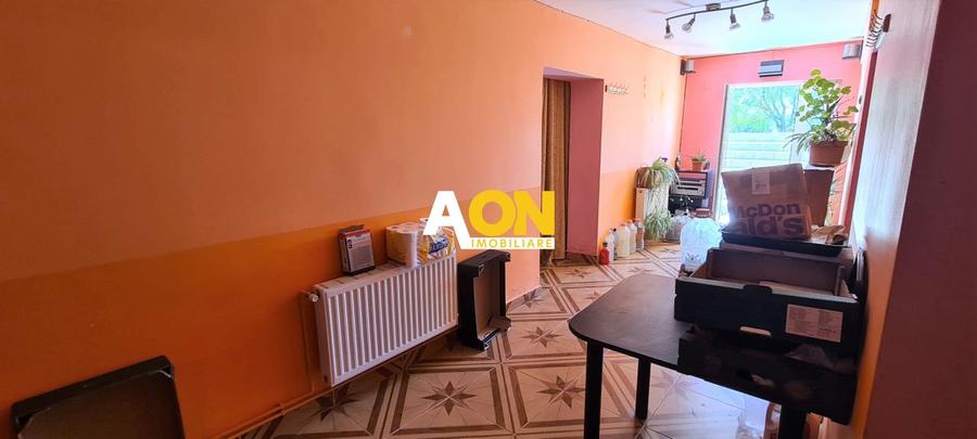 Vila pretabila pensiune + restaurant, 10 camere, 1000MP teren