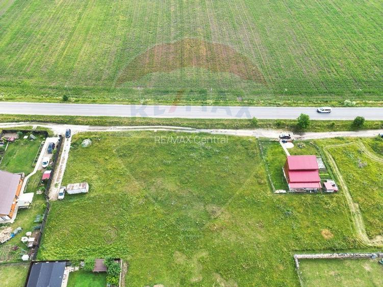 Teren Bod -Strada Harmanului, 732mp, posibil 1098mp/ 2196mp, utilitati - 3