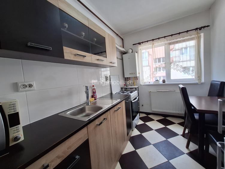 Apartament cu 2 camere, 39 mp, parcare, strada Stejarului - 3