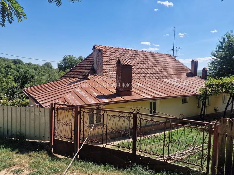 Casa in mediu rural cu teren - 16