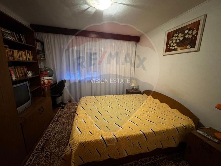 Apartament solid si spatios in una dintre cele mai bune zone ale Craio - 4