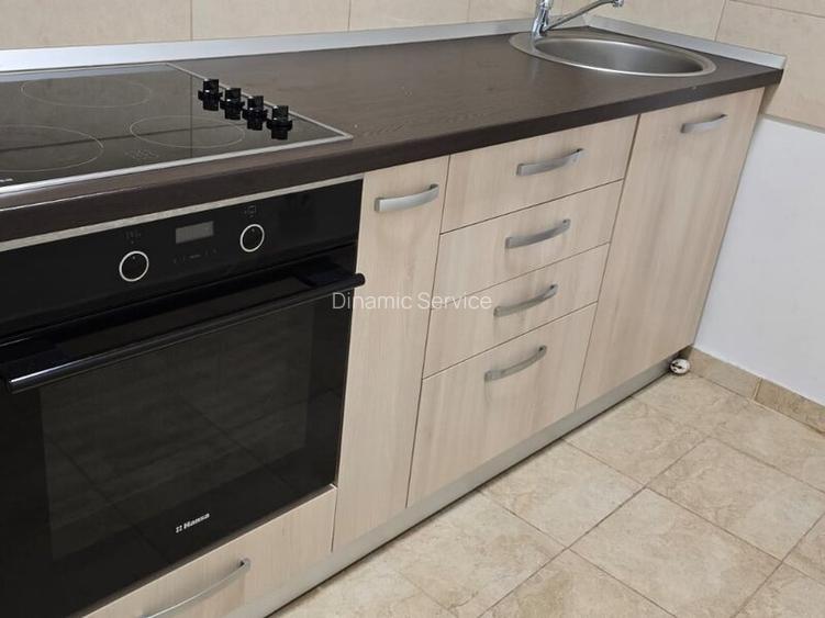 VITAN MALL, decomandata, spatioasa, 40mp-380 euro - 5