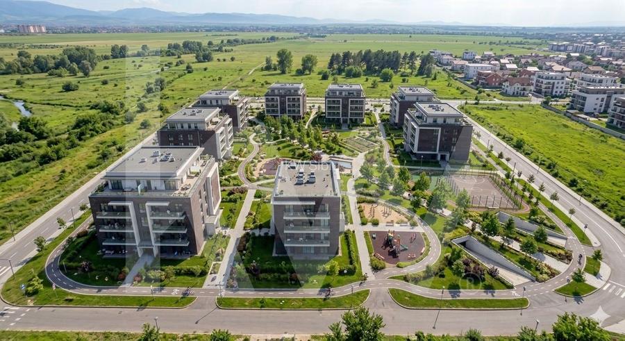 Teren Intravilan 21.439mp S+P+3E+ER deschidere 77m  Calea Surii Mici - 4