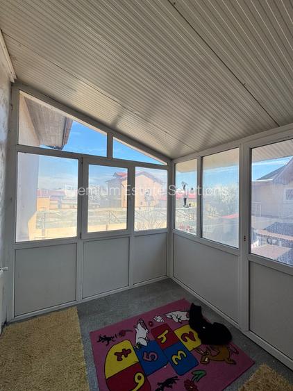 Casa de vanzare in Chiajna - 2 corpuri locuibile + spatiu comercial - 13