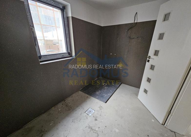 Vila Tătărani - 280 mp utili - 500 mp Teren - 8 Camere + 4 Băi - 20