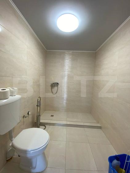 Casa de vanzare, 5 camere, 170 mp, mobilata la cheie, zona Dezmir