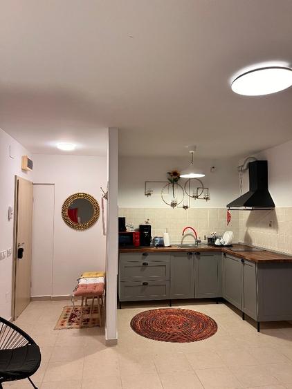 Neptun 2 camere, utilat, cu loc de parcare