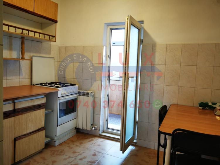 ID 3281 Apartament 3 camere pe Strada 1848