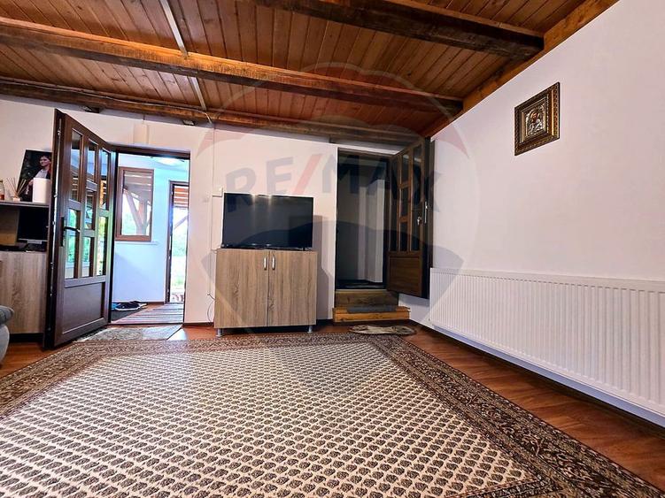 Cabana de vis în Râșca–intimitate totală în zonă turistică, Comision 0