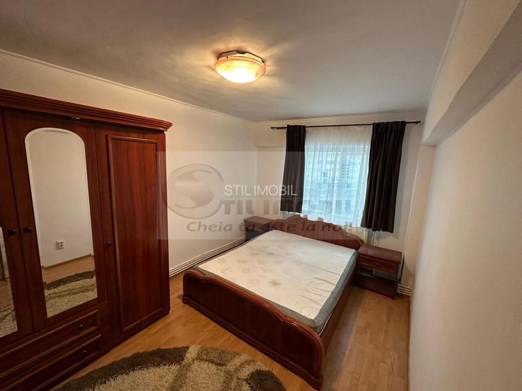 Decomandat, 2 cam, etaj 4/4, zona Hala Centrală , 141.900 € - 2