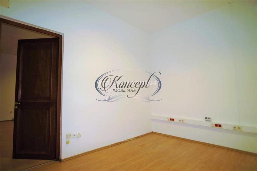 Vila interbelica in Piata Muzeului - 18