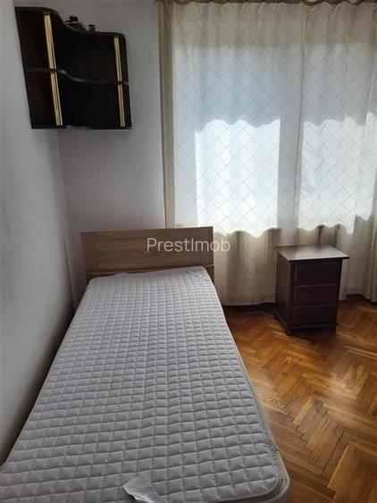 Apartament cu 4 camere de inchiriat in 7 noiembrie - 2