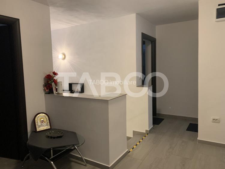 Casa 8 camere 7 bai 284 mp 225mp curte libera in Porumbacu de Sus - 24