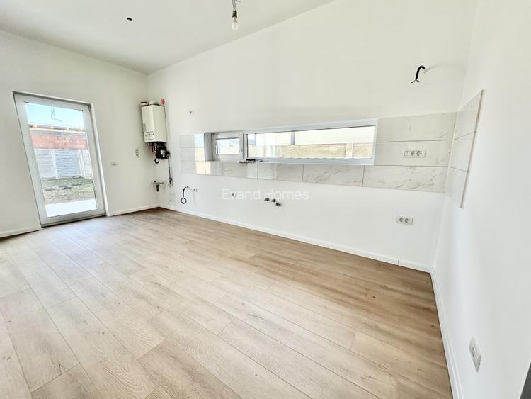 Duplex pe parter cu 3 camere - Mosnita Veche - 2