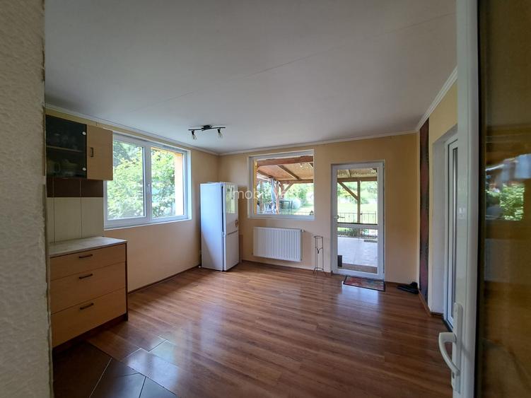 Vand casa tip vila cu 5 cam.in zona Unirii - 4