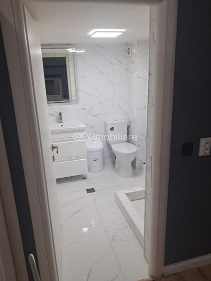 Spațiu comercial complet echipat - 9