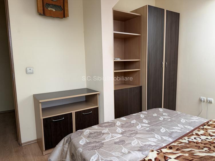 ap 4 camere mansarda spatios cedonia  doua baii - 8